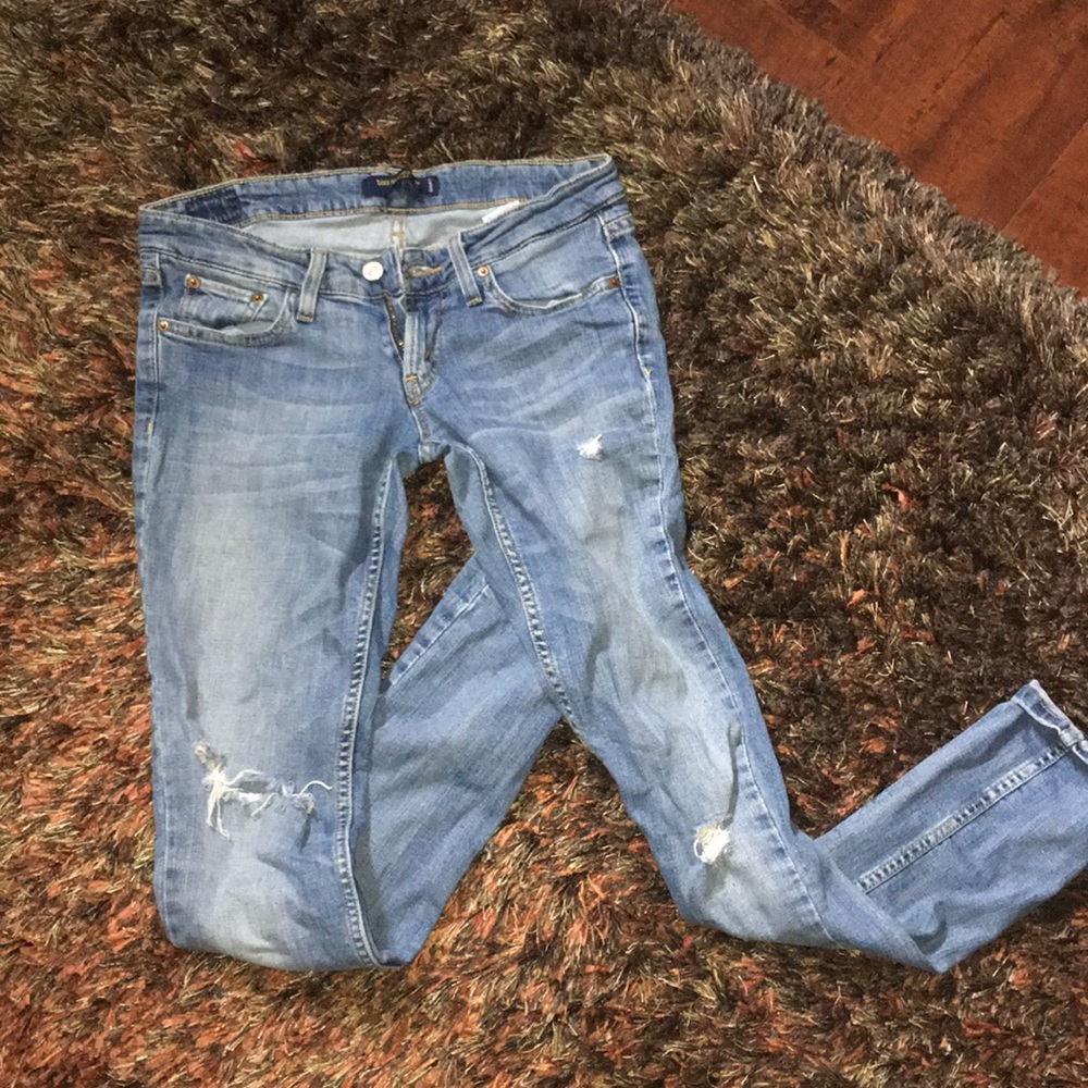 Levi’s low rise jeans